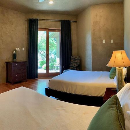 Scenic Hill Country Retreat - Rhino Ranch Villa New Braunfels Bagian luar foto