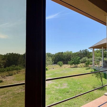 Scenic Hill Country Retreat - Rhino Ranch Villa New Braunfels Bagian luar foto