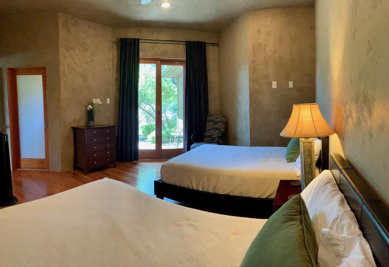 Scenic Hill Country Retreat - Rhino Ranch Villa New Braunfels Bagian luar foto