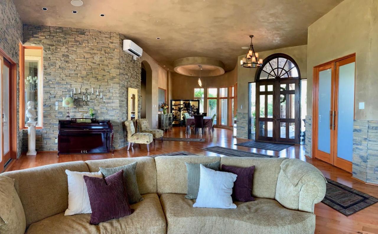 Scenic Hill Country Retreat - Rhino Ranch Villa New Braunfels Bagian luar foto