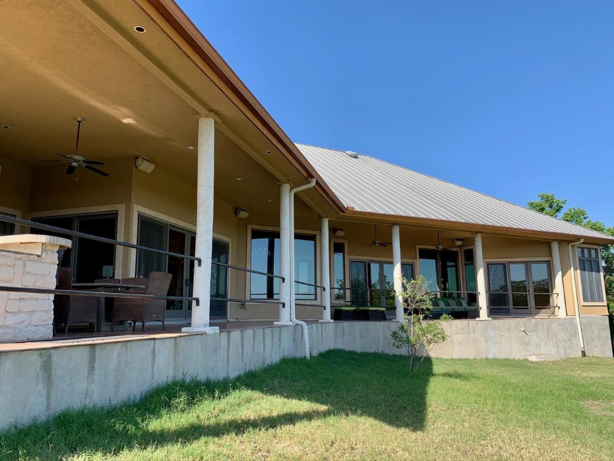 Scenic Hill Country Retreat - Rhino Ranch Villa New Braunfels Bagian luar foto