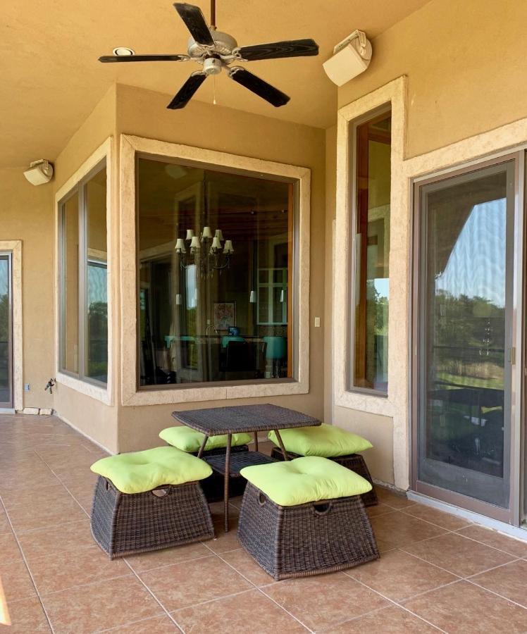 Scenic Hill Country Retreat - Rhino Ranch Villa New Braunfels Bagian luar foto