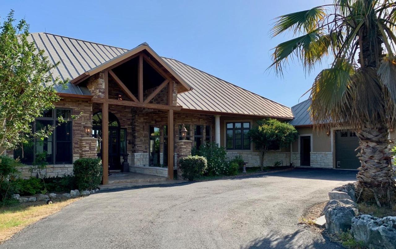 Scenic Hill Country Retreat - Rhino Ranch Villa New Braunfels Bagian luar foto