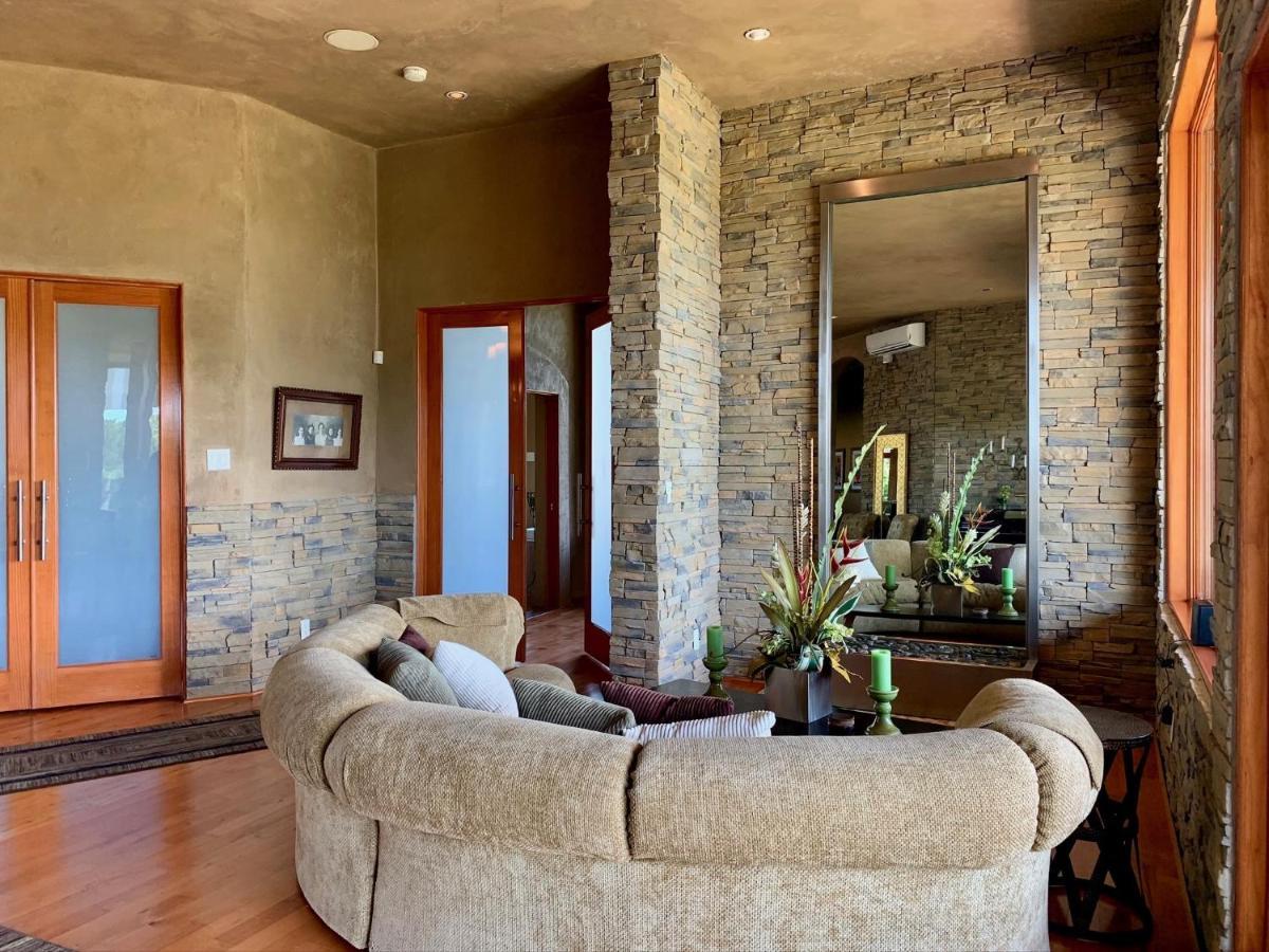 Scenic Hill Country Retreat - Rhino Ranch Villa New Braunfels Bagian luar foto
