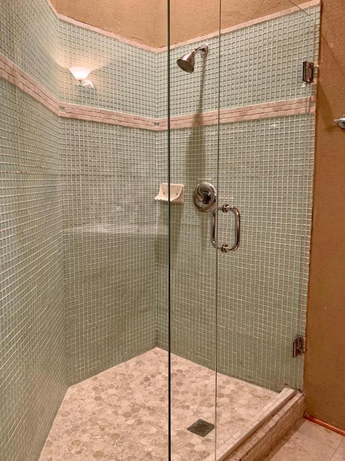 Scenic Hill Country Retreat - Rhino Ranch Villa New Braunfels Bagian luar foto